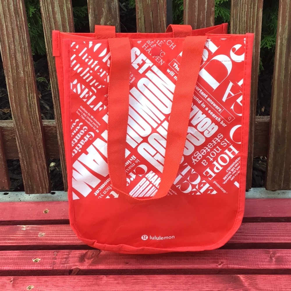 Lululemon reusable shopping tote